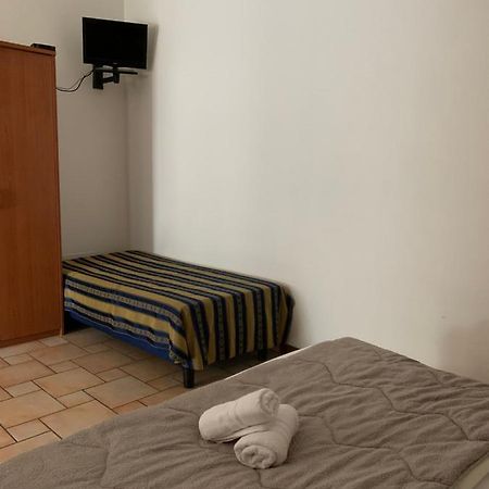 Hotel Lory Ficarolo Exteriér fotografie