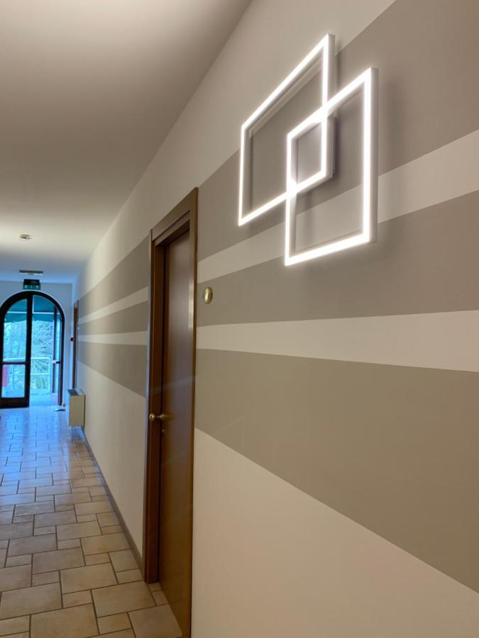 Hotel Lory Ficarolo Exteriér fotografie